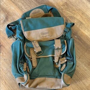 Bushnell Magnify Life Green and Brown Backpack